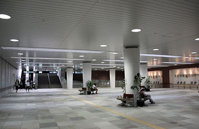 鹿児島中央駅桜島口界隈