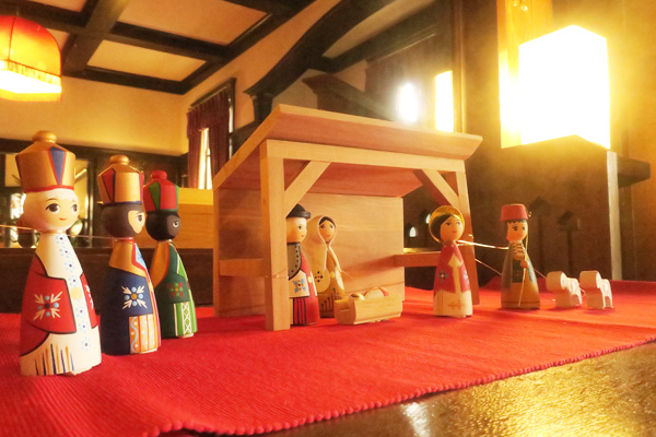 �R�萼�m�ِ��E�̃N���X�}�X