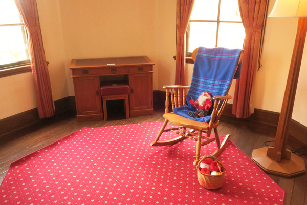 �R�萼�m�ِ��E�̃N���X�}�X