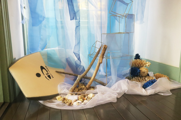 �R�萼�m�ِ��E�̃N���X�}�X